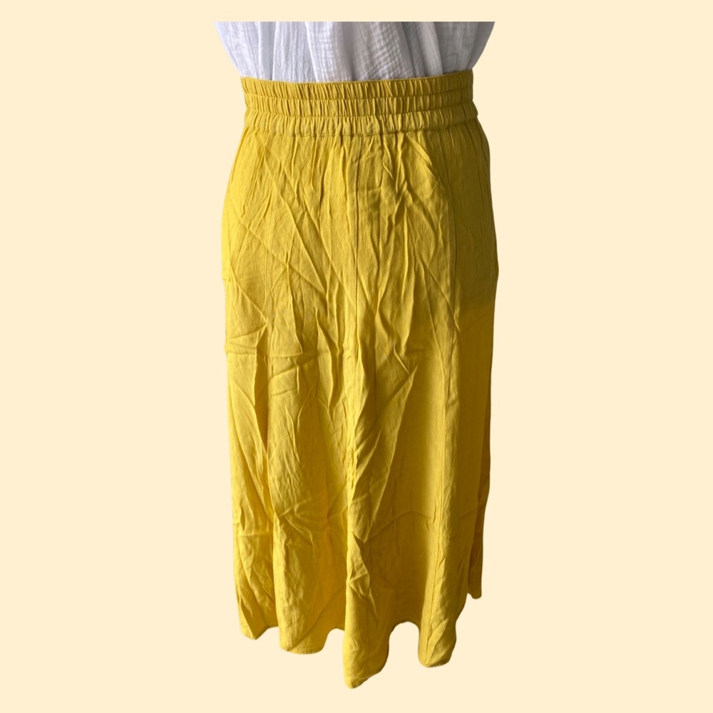 TIGERLILY MIDI SKIRT S8 sunflower yellow, front split. - Picture 6 of 7